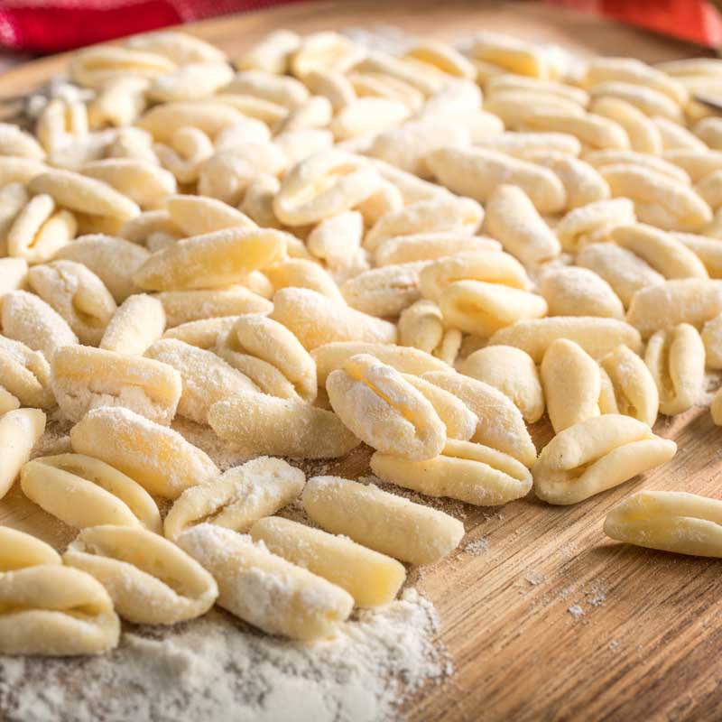 Making pasta is such a fun activity to do while sharing your kitchen with friends and family. Come have fun with us!