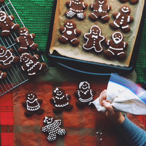 Decorating holiday cookies