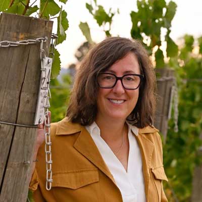 WDS_Bio_Adelshiem_Gina Gina Hennen